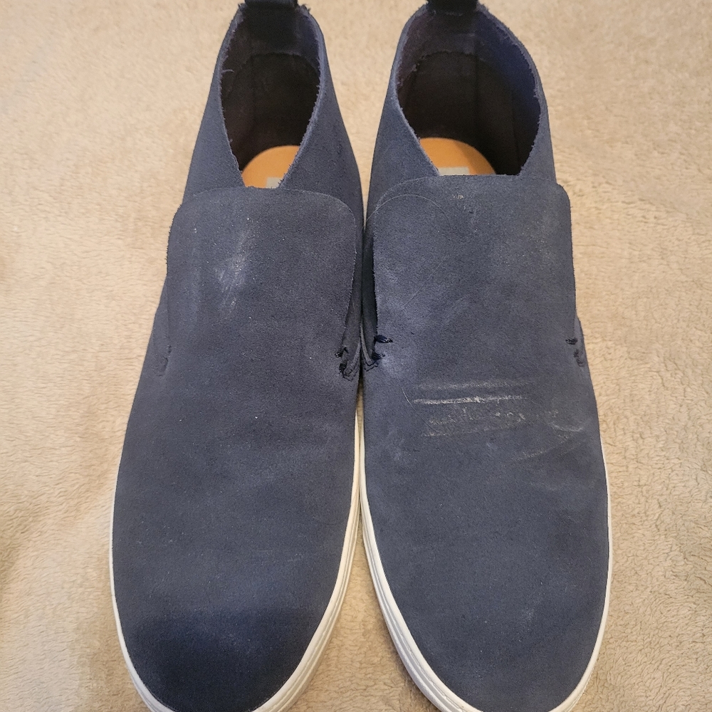 Womens suede DV slip on shoe
